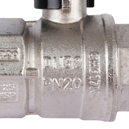 BUGATTI Arizona Кран шаровой (ручка-рычаг алюминий) внут-нар резьба 1 1/4